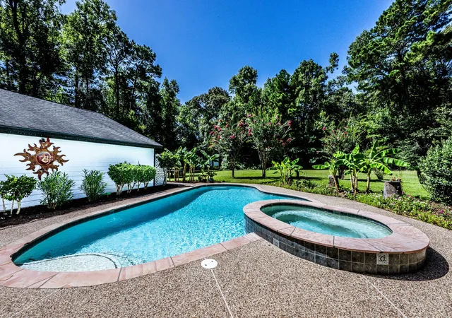 2nd image of 47 D Dana Dr, New Waverly, TX 77358 | MLS# 83821755