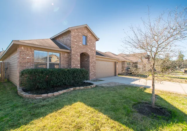 Photo 3 of Sale Pending at 7247 Basque Country Dr, Magnolia, TX 77354 | MLS# 18310766 | Listing updated on 2026-10-08