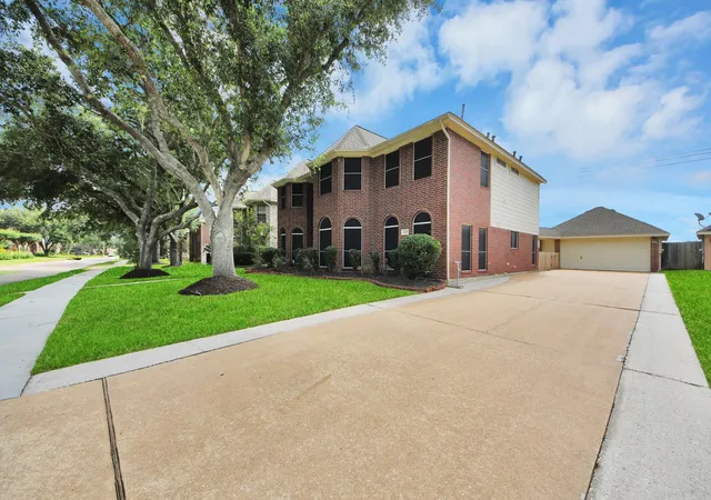 5th image of 4423 Tree Line Dr, Pasadena, TX 77505 | MLS# 10154730