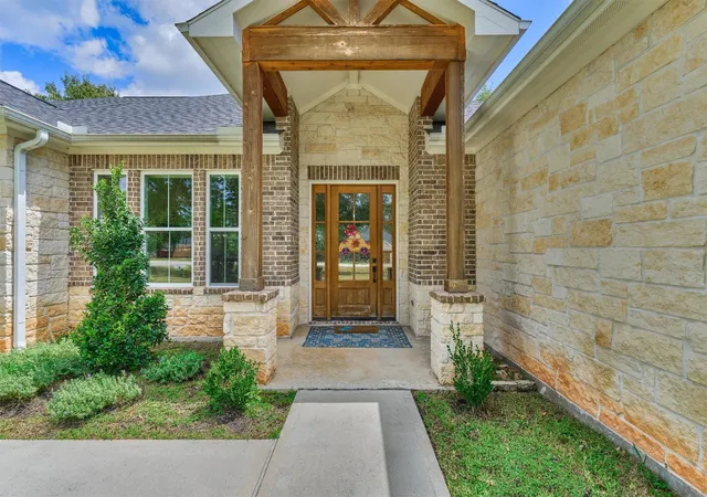 Photo 3 of Single family home for sale at 11767 Grand Harbor Blvd, Montgomery, TX 77356 | MLS# 14078408 | Listing updated on 2026-08-26