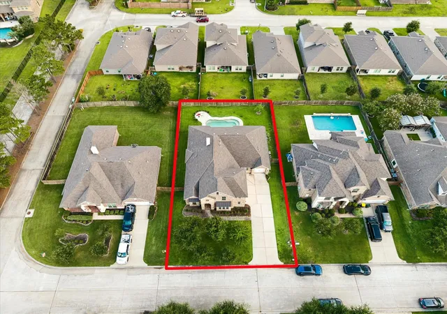Photo 2 of Single family home for sale at 3306 Explorer Way, Conroe, TX 77301 | MLS# 15687577 | Listing updated on 2026-08-20