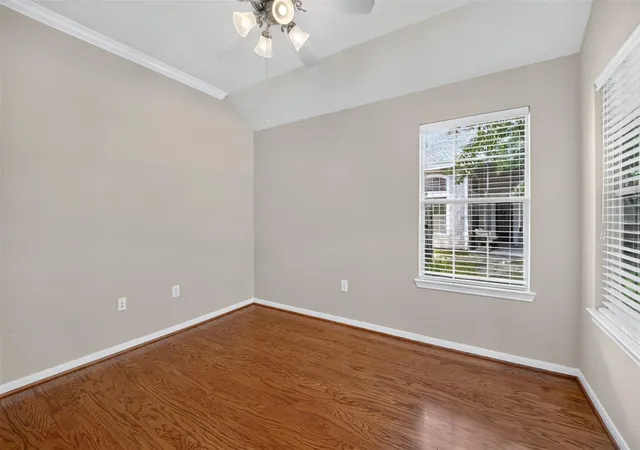 5th image of 175 W Kentwick Pl, Conroe, TX 77384 | MLS# 86023965