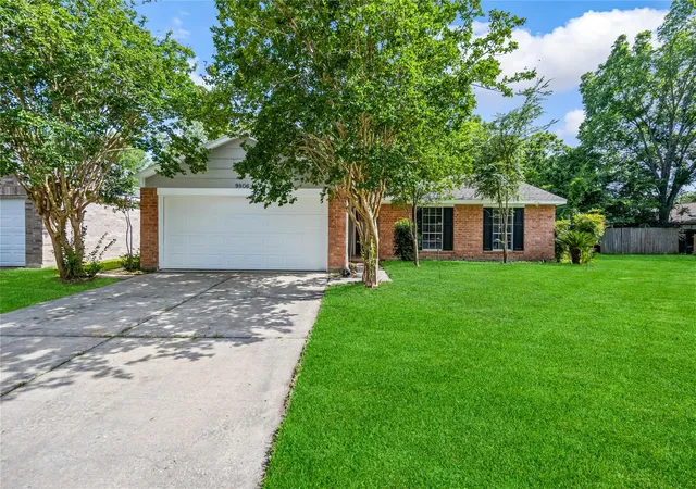 Photo 1 of Sale Pending at 9806 Tanager Ln, Conroe, TX 77385 | MLS# 48565214 | Listing updated on 2026-09-15