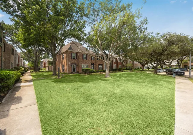 2nd image of 14507 Misty Meadow Ln, Houston, TX 77079 | MLS# 64726300