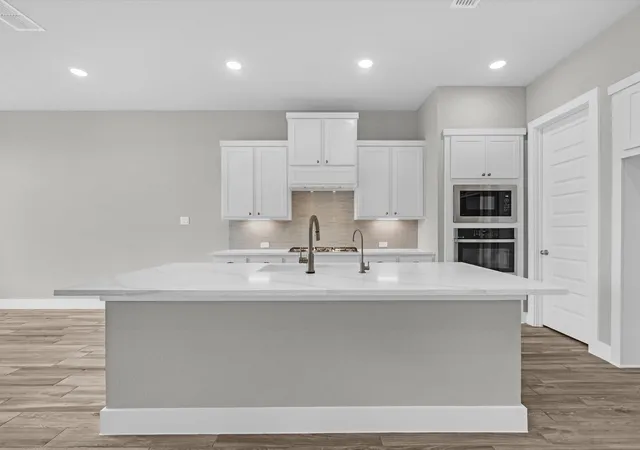 2nd image of 31906 Wind Ridge Dr, Fulshear, TX 77441 | MLS# 47247102