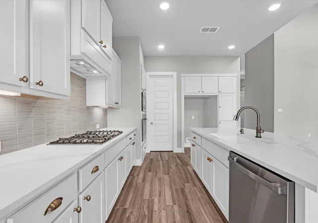 4th image of 31906 Wind Ridge Dr, Fulshear, TX 77441 | MLS# 47247102