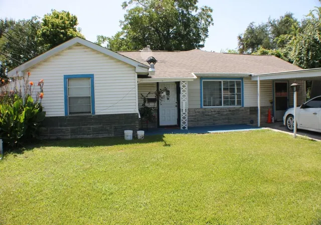Photo 3 of Single family home for sale at 11125 Bentley St, Houston, TX 77093 | MLS# 39235020 | Listing updated on 2026-08-20