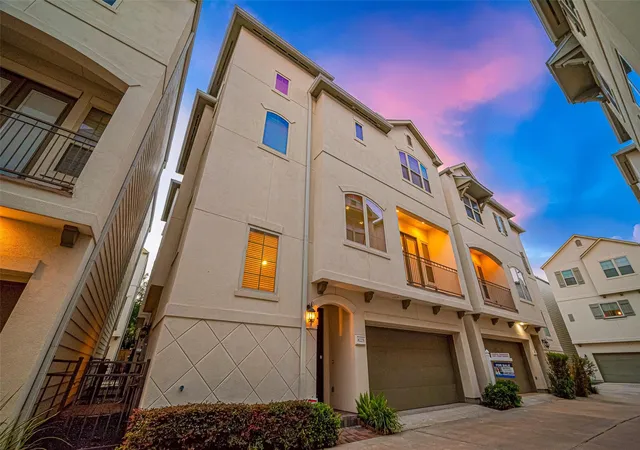 2nd image of 8225 Cambridge Street, Houston, TX 77054 | MLS# 79182933