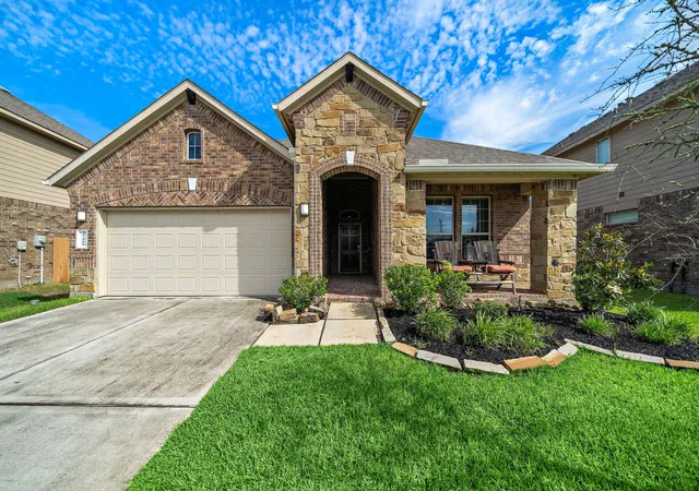 Single family home for sale at 27966 Rocky Hts Dr, Spring, TX 77386 | MLS# 10487329 | Listing updated on 2026-08-15