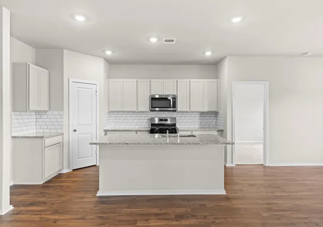 Photo 4 of Sale Pending at 1938 Stargazer Ln, Angleton, TX 77515 | MLS# 54652092 | Listing updated on 2026-09-17