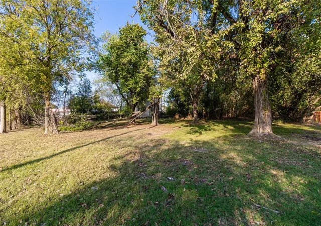 Photo 2 of Land for sale at 4405 Hare St, Houston, TX 77020 | MLS# 34732133 | Listing updated on 2026-08-12
