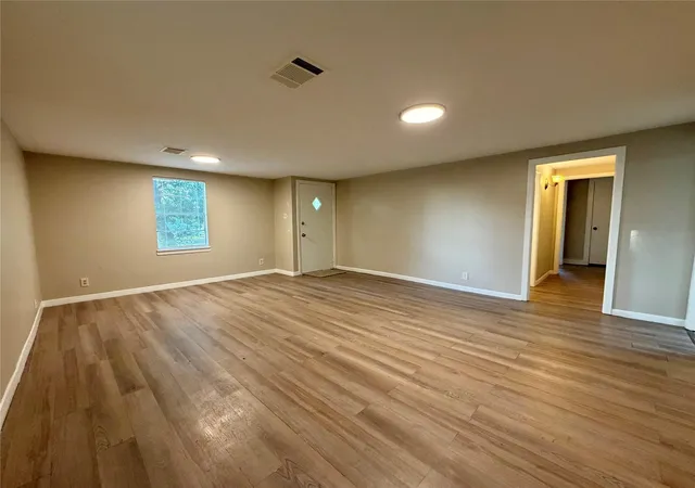 Photo 3 of Single family home for sale at 503 Mckee St, Clute, TX 77531 | MLS# 10124317 | Listing updated on 2026-07-30