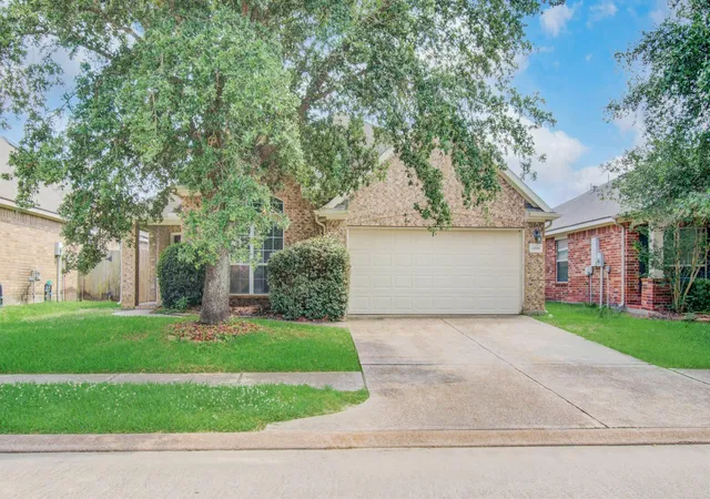 Homes for sale in Kingwood, TX | 21606 Kings Bend Dr, Kingwood, TX 77339 | MLS# 69832982