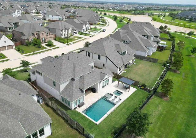 Photo 4 of Single family home for sale at 7519 Blue Finch Ln, Katy, TX 77493 | MLS# 76468679 | Listing updated on 2026-10-05