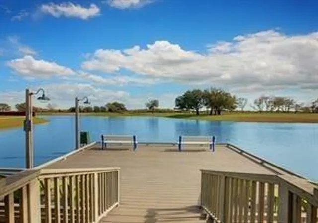 1st image of 2011 Oak Leaf Ct, Manvel, TX 77578 | MLS# 98919780