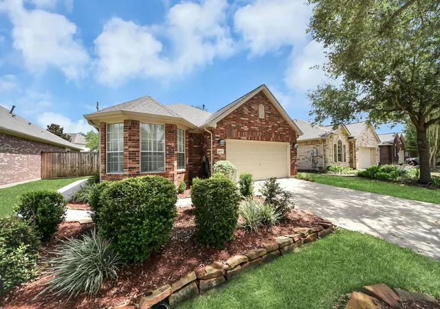 Photo 3 of Single family home for sale at 1507 N Marsala Dr, Pearland, TX 77581 | MLS# 69504021 | Listing updated on 2026-08-21