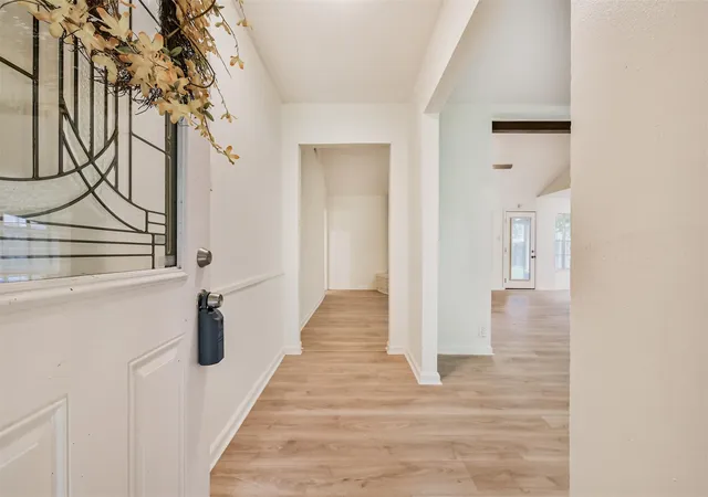 5th image of 11807 Sagecliff Dr, Houston, TX 77089 | MLS# 15815470