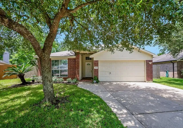 1st image of 5130 Chasewood Dr, Bacliff, TX 77518 | MLS# 25643600