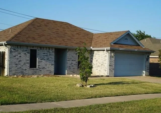 Photo 2 of Single family home for sale at 401 James Loop, Killeen, TX 76542 | MLS# 21764737 | Listing updated on 2026-02-26