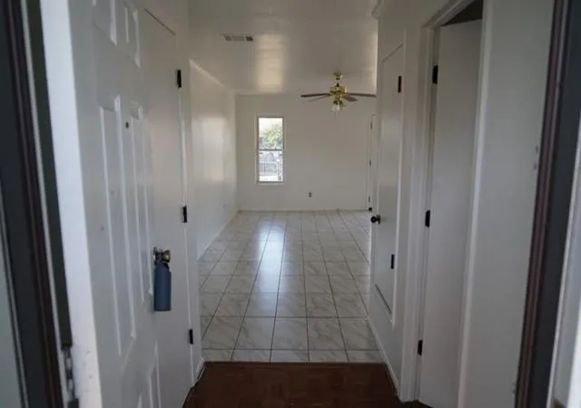 Photo 3 of Single family home for sale at 401 James Loop, Killeen, TX 76542 | MLS# 21764737 | Listing updated on 2026-02-26