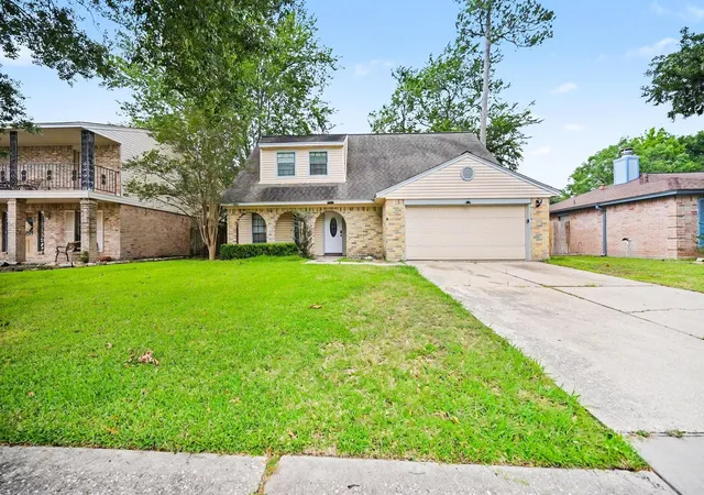 Photo 2 of Single family home for sale at 18511 Sweetmeadow Dr, Spring, TX 77379 | MLS# 91697063 | Listing updated on 2026-09-22