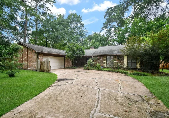 Photo 2 of Single family home for sale at 6702 Spring Leaf Dr, Spring, TX 77379 | MLS# 28411307 | Listing updated on 2026-09-14