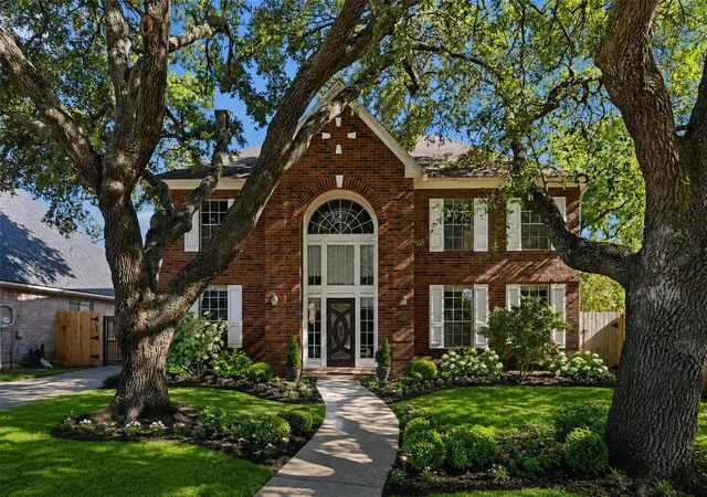 Photo 1 of Single family home for sale at 4712 Broadmoor Dr, League City, TX 77573 | MLS# 45787970 | Listing updated on 2026-07-24
