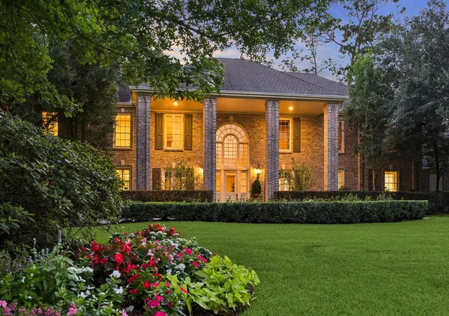 Photo 1 of Mansion for sale at 10 Stillforest St, Houston, TX 77024 | MLS# 60547581 | Listing updated on 2026-08-30