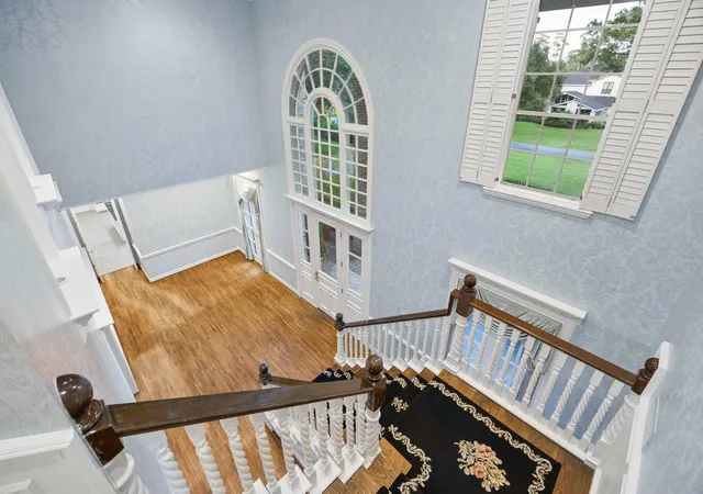 Photo 4 of Single family home for sale at 10 Stillforest St, Houston, TX 77024 | MLS# 60547581 | Listing updated on 2026-08-30