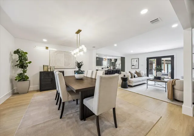 image of 9419 Greenwillow Dr, Houston, TX 77096 | MLS# 92729602