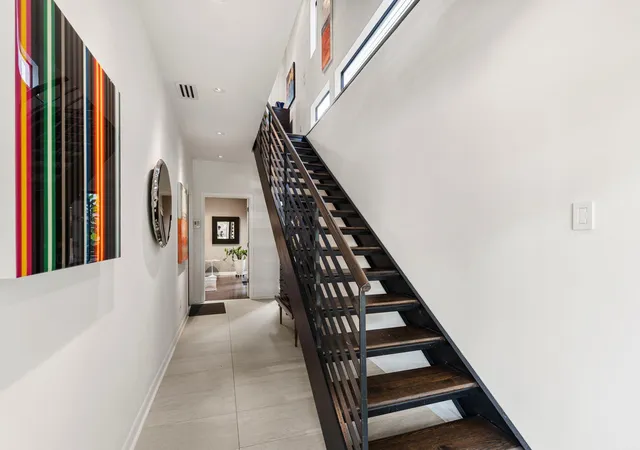 2nd image of 1319 Hawthorne St, Houston, TX 77006 | MLS# 84250549