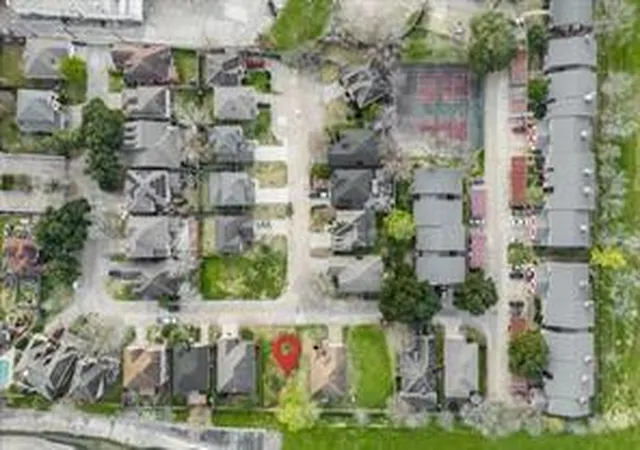 Photo 3 of Land for sale at 4444 Victory Dr, Houston, TX 77088 | MLS# 14979012 | Listing updated on 2026-06-19