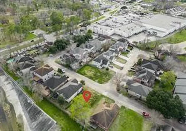 Photo 4 of Land for sale at 4444 Victory Dr, Houston, TX 77088 | MLS# 14979012 | Listing updated on 2026-06-19