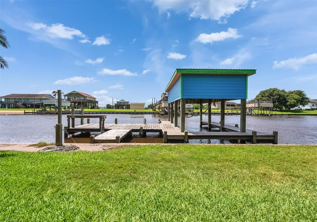 5th image of 2172 County Road 297, Bay City, TX 77414 | MLS# 87291116