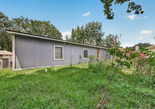 20th image of 1914 Oaklawn St, Sugar Land, TX 77498 | MLS# 73560014