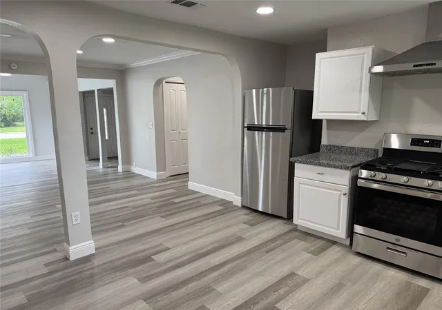 Photo 4 of Single family home for sale at 1318 Sulphur St, Houston, TX 77034 | MLS# 34124045 | Listing updated on 2026-09-06