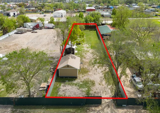 1st image of 7525 Sw Peekskill Ln, Houston, TX 77075 | MLS# 8579552