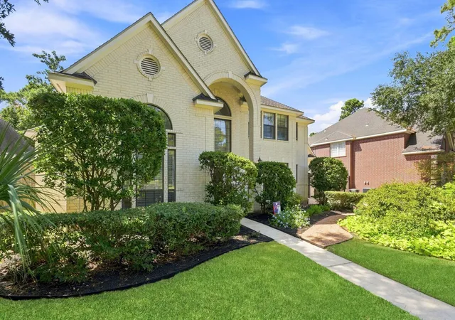 Photo 3 of Sale Pending at 16127 Stewarts Grove Dr, Spring, TX 77379 | MLS# 60003146 | Listing updated on 2026-09-16