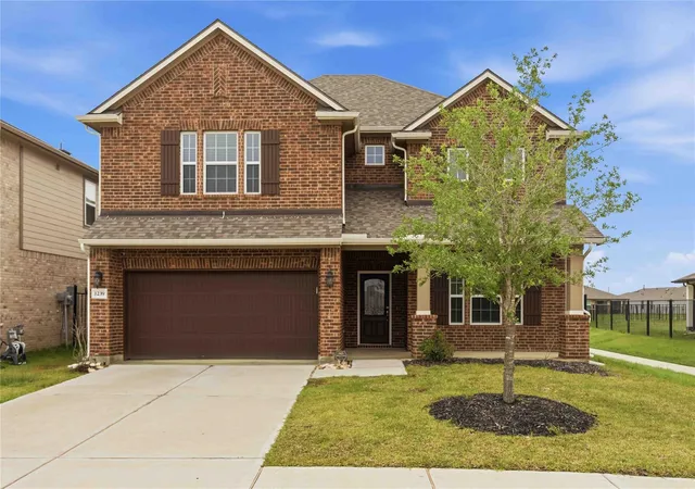 Photo 2 of Single family home for sale at 1239 Cascade Hills Dr, Rosharon, TX 77583 | MLS# 85597341 | Listing updated on 2026-08-08