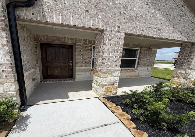 Photo 2 of Sale Pending at 13202 Hayden Peak Dr, Iowa Colony, TX 77583 | MLS# 55283616 | Listing updated on 2026-09-07
