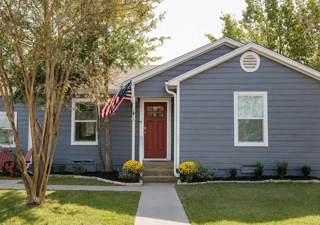 1st image of 907 North Ave, Bryan, TX 77802 | MLS# 74931033