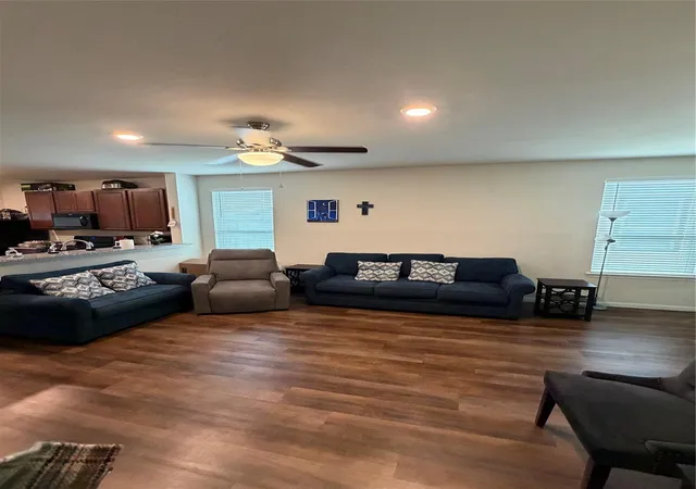 Photo 4 of Single family home for sale at 23935 Bushel Park Dr, Hockley, TX 77447 | MLS# 16871323 | Listing updated on 2026-04-12