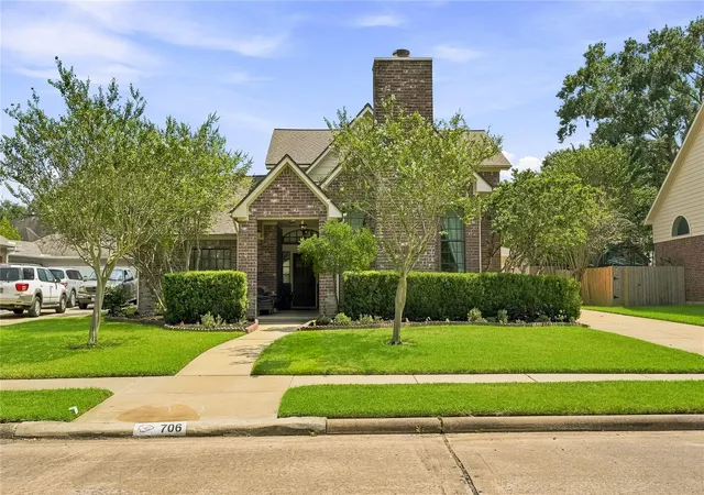 Photo 1 of Sale Pending at 706 Fernglade Dr, Richmond, TX 77406 | MLS# 26979195 | Listing updated on 2026-09-09
