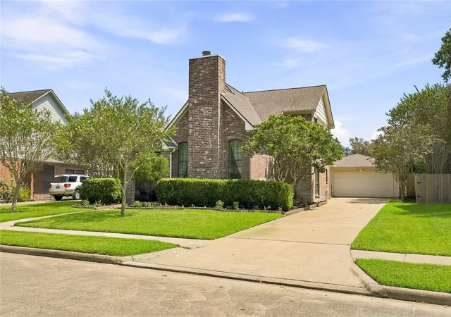 Photo 2 of Sale Pending at 706 Fernglade Dr, Richmond, TX 77406 | MLS# 26979195 | Listing updated on 2026-09-09
