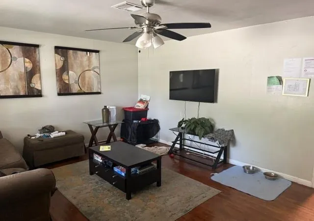 Photo 2 of Single family home for sale at 8535 Rockhill St Se, Houston, TX 77061 | MLS# 63025853 | Listing updated on 2026-08-02