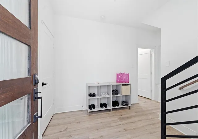 5th image of 2404 Hadley #C, Houston, TX 77003 | MLS# 3738986