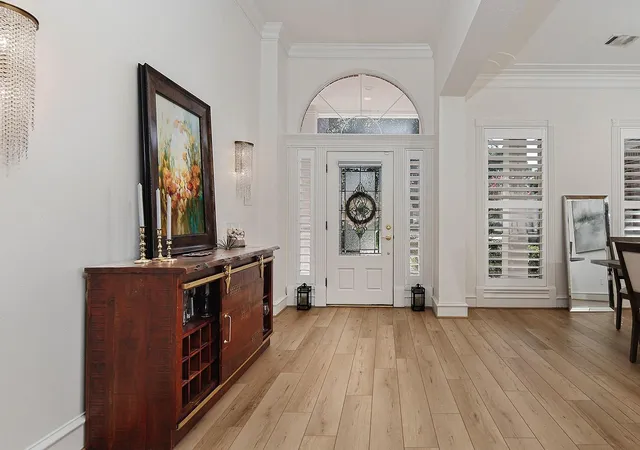 Photo 3 of Single family home for sale at 27 Acorn Cluster Ct, The Woodlands, TX 77381 | MLS# 90041311 | Listing updated on 2026-09-14