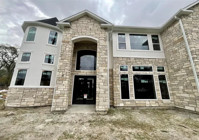 1st image of 9756 Westview Dr, Houston, TX 77055 | MLS# 42491037