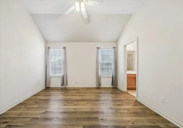 Photo 3 of Sale Pending at 101 Willow Ct, Navasota, TX 77868 | MLS# 61399561 | Listing updated on 2026-09-25