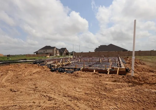 Photo 4 of Sale Pending at 12421 Mead Grv Dr, Texas City, TX 77591 | MLS# 23535220 | Listing updated on 2026-09-09